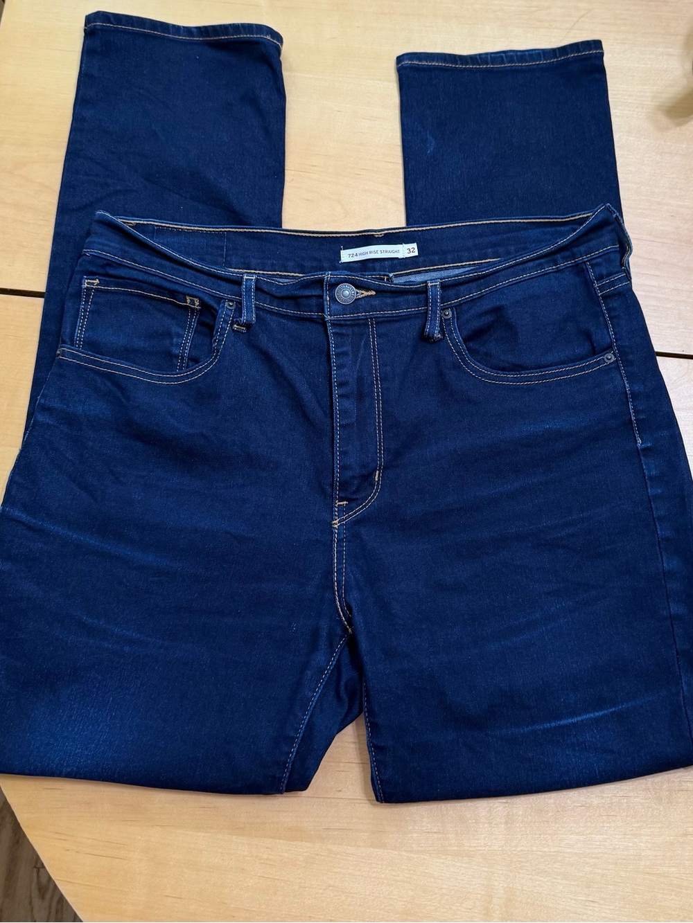 Levi’s 724 High Rise Straight Jeans Womens Blue Dark Wash Size 32